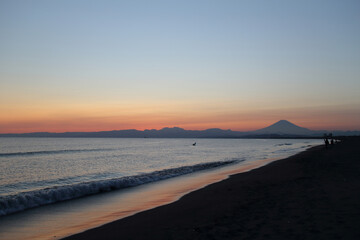 夕日 海岸 富士山 砂浜 秋 背景