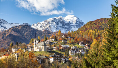 Val di zoldo, paese di montagna, dolomiti