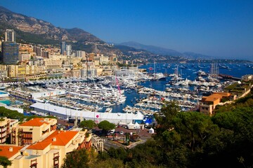 Fototapeta na wymiar Harbor and yachts in the city of Monaco. French Riviera.