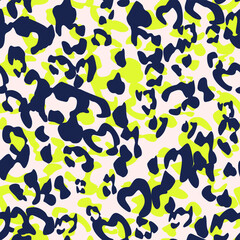 Seamless vector leopard pattern.  Trendy stylish wild gepard, leopard print. Animal print background for fabric, textile, design, advertising banner. © Fidan.Stock