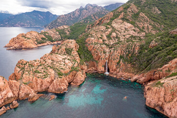 Corse, golfe de Porto, cascade