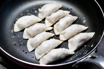 手作り焼き餃子