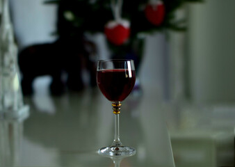 red wine and christmas decorations
