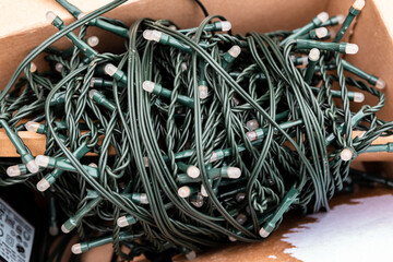 Cable tangle in a box - christmas light chain for outdoor lighting 