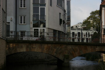 Fototapeta na wymiar Brücke mit Liebesschlössern Erfurt