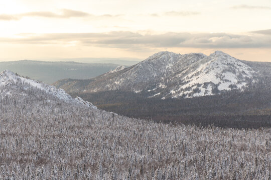 รูปภาพSopka – เลือกดูภาพถ่ายสต็อก เวกเตอร์ และวิดีโอ1,674 | Adobe Stock