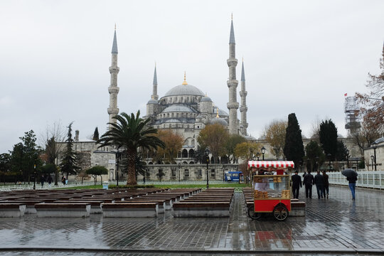 Sultanahmet Mosque or Blur Mosque on a cloudy day - Istanbul, Turkey