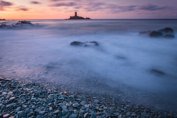 paysage &agrave; Saint-rapha&euml;l, &icirc;le d'or et le dramont sur la C&ocirc;te d'azur pr&egrave;s du massif de l'esterel
