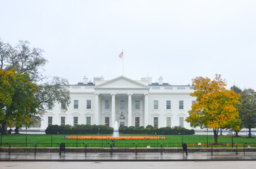 Fototapeta na wymiar White House on a misty autumn day - Washington DC, USA