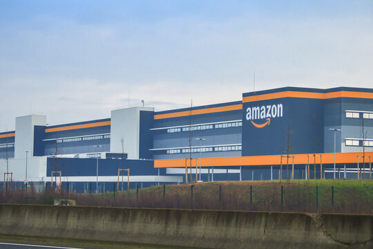 Warehouse Amazon. View of an storage website. First robotic site in France for the parcel distributor. Bretigny sur orge, France. 26 January. 2020. 