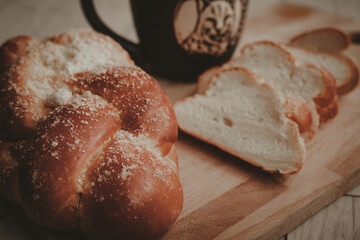 challah in wood