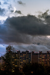 Fototapeta premium City in a fiery sunset
