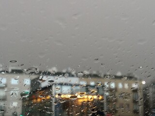 Fototapeta deszcz na szybie 1 obraz