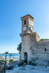 Eglise et fort du Suquet sur les hauteurs de Cannes