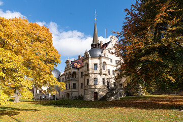 Naklejka premium Schloss, schönfeld, Herbst,