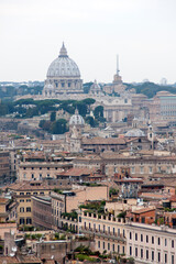 Fototapeta na wymiar Skyline, panoramica o vista de la ciudad de Roma, pais de Italia