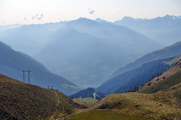 Blick vom Jaufenpass über das Waltental nach Süden