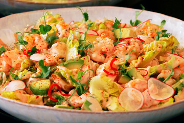 poach shrimps salad with gem lettuce, avocado and marie rose sauce