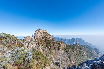 Fototapeta na wymiar Rime on a sunny afternoon in Huangshan Scenic Area, Anhui, China
