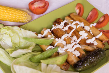 Tacos fritos preparados