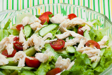 蒸し鶏のサラダ