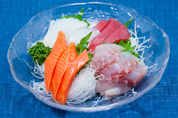 刺身盛り合わせ