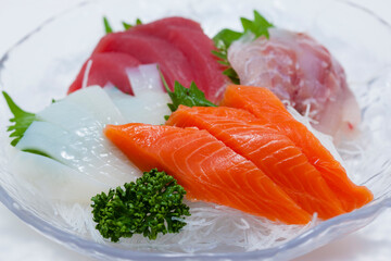 刺身盛り合わせ