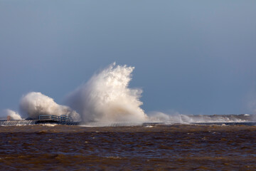 Heavy waves on Lake Michigan