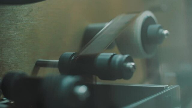 Film strip cleaning machine, in the process of working detail of the tape.