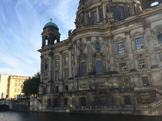 Obraz premium View of the Berliner Dom (Berlin Cathedral) in Berlin, Germany