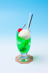 メロンソーダフロート