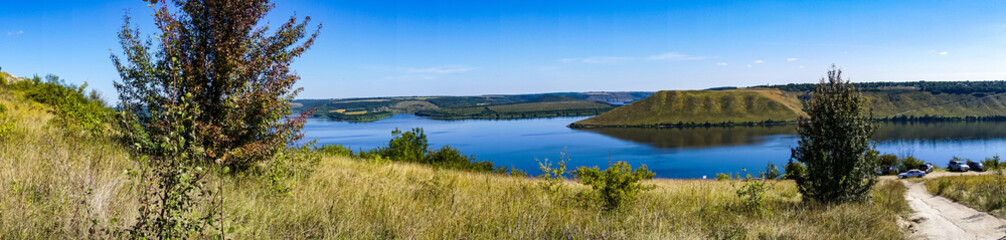 Fototapeta na wymiar beautiful panorama landscape view of the mountains and the Dniester river Bakota