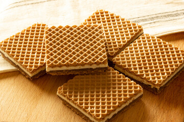 Crispy wafers with chocolate and hazelnut cream