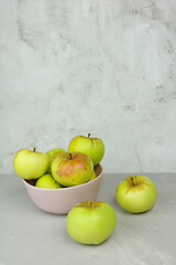 sweet green apples without pesticides