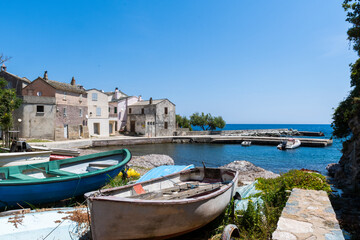 Fototapeta na wymiar little calm port in Corsica
