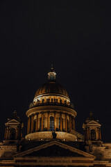 Obraz premium Saint Isaac's Cathedral, night