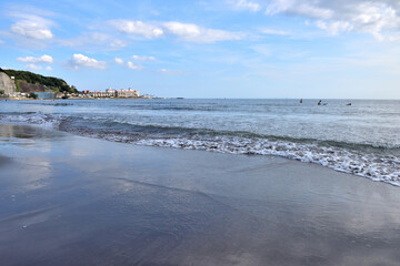 材木座海岸から眺める逗子マリーナ