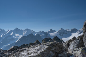 Blick auf die Dreitausenderwelt des Ortlergebirges