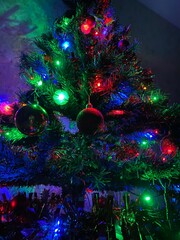 Obraz na płótnie Canvas colorful christmas tree