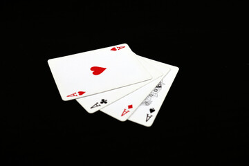 승리를 부르는 에이스 포카드