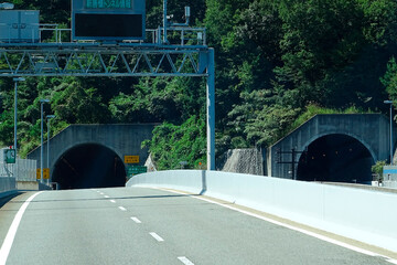 高速道路のトラック輸送 Wall Mural Wallpaper Murals Paylessimages 高速道路のトラック輸送 Wall Mural Wallpaper Murals Paylessimages