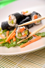 sushi rolls piatto giapponese cibo asiatico