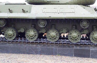 Fototapeta na wymiar Tank as a monument to the liberators of the Kola Peninsula