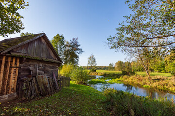 Przyroda i architektura drewniana w dolinie Narwi, Podlasie, Polska © podlaski49