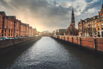 Sonnenaufgang in Hamburg