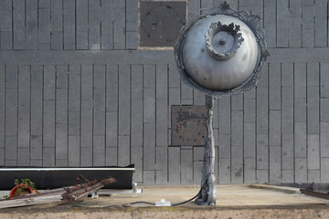 A cenital plane of a street light in the center of Vitoria