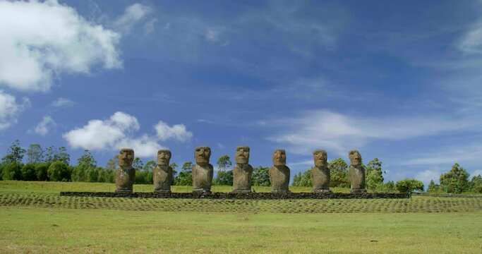 Timelapse, Easter Island statues in Chile