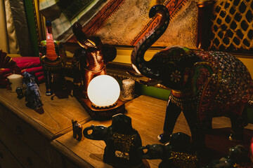 figurines of Indian elephant lamp decoration cafe symbol spirit