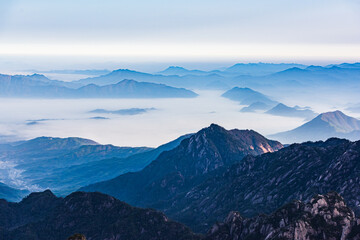 Plakat The sea of clouds in the winter morning in the North Seascape of Huangshan Mountain, Anhui, China