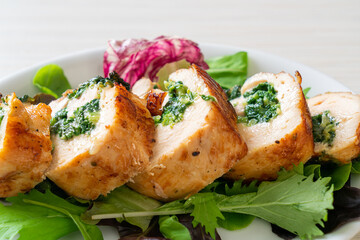 chicken breast stuffed with cheese and spinach